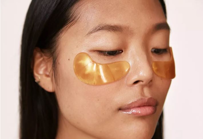 Here&rsquo;s How Your Beauty Routine May Affect Your Fertility