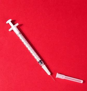 What A Fertility Doctor Wants You To Know About At-Home Insemination